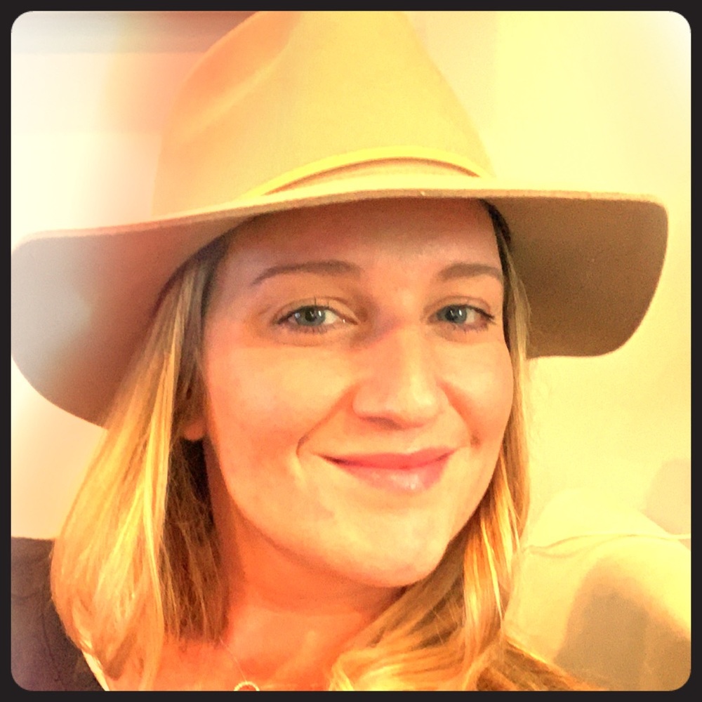 Meet your posher, Lauren